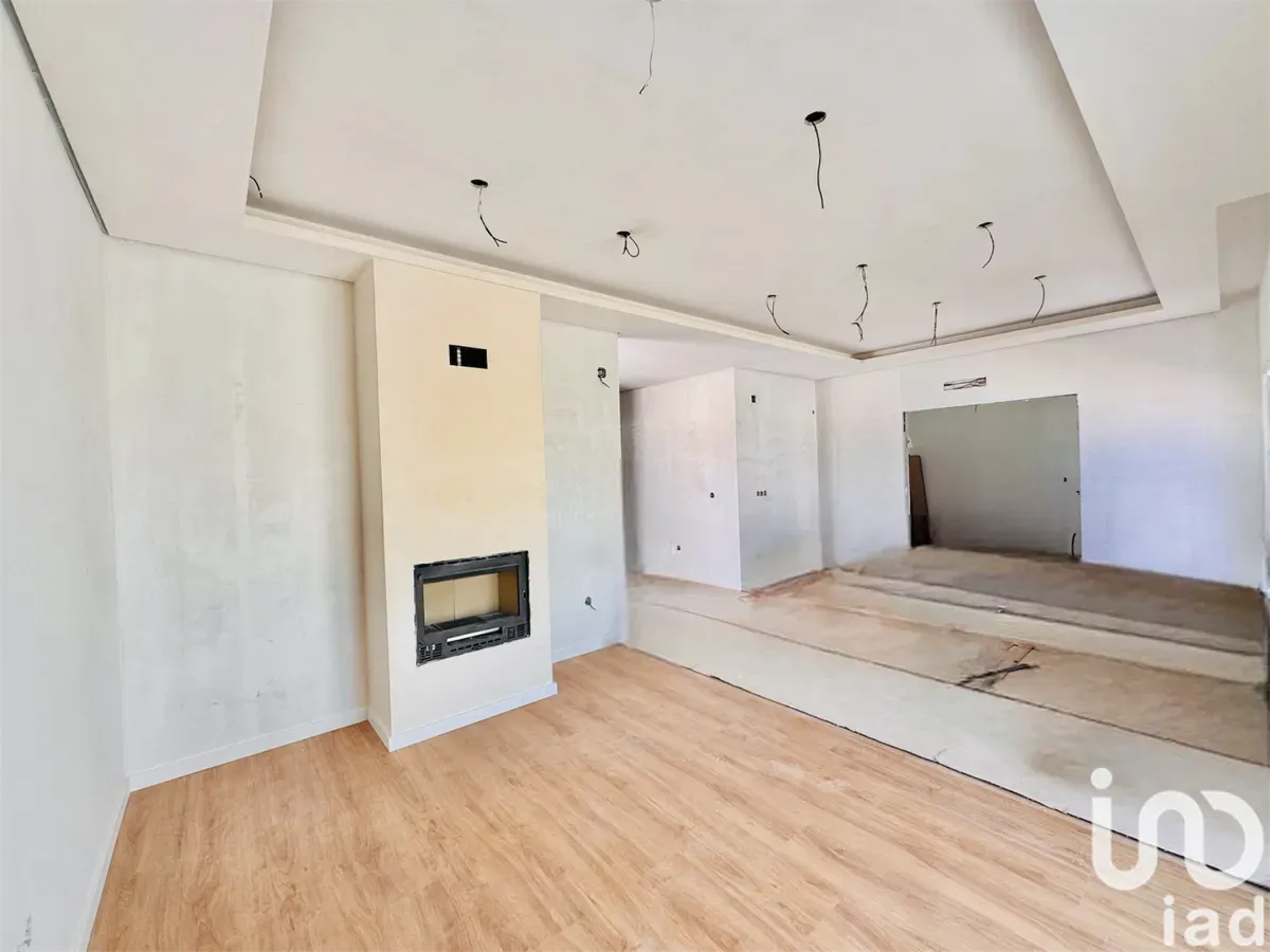 Nowy dom z basenem w Fernão Ferro (Seixal) – zdjęcie 2