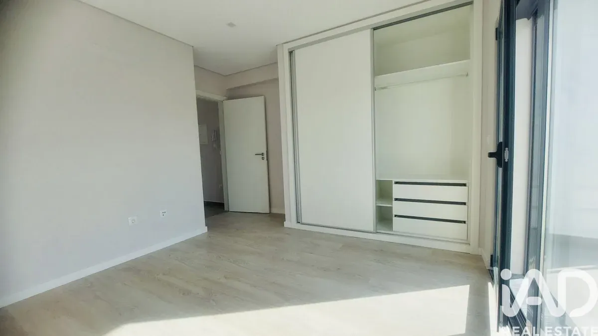 Nowy dom z garażem w Quinta do Conde (Sesimbra) – zdjęcie 9