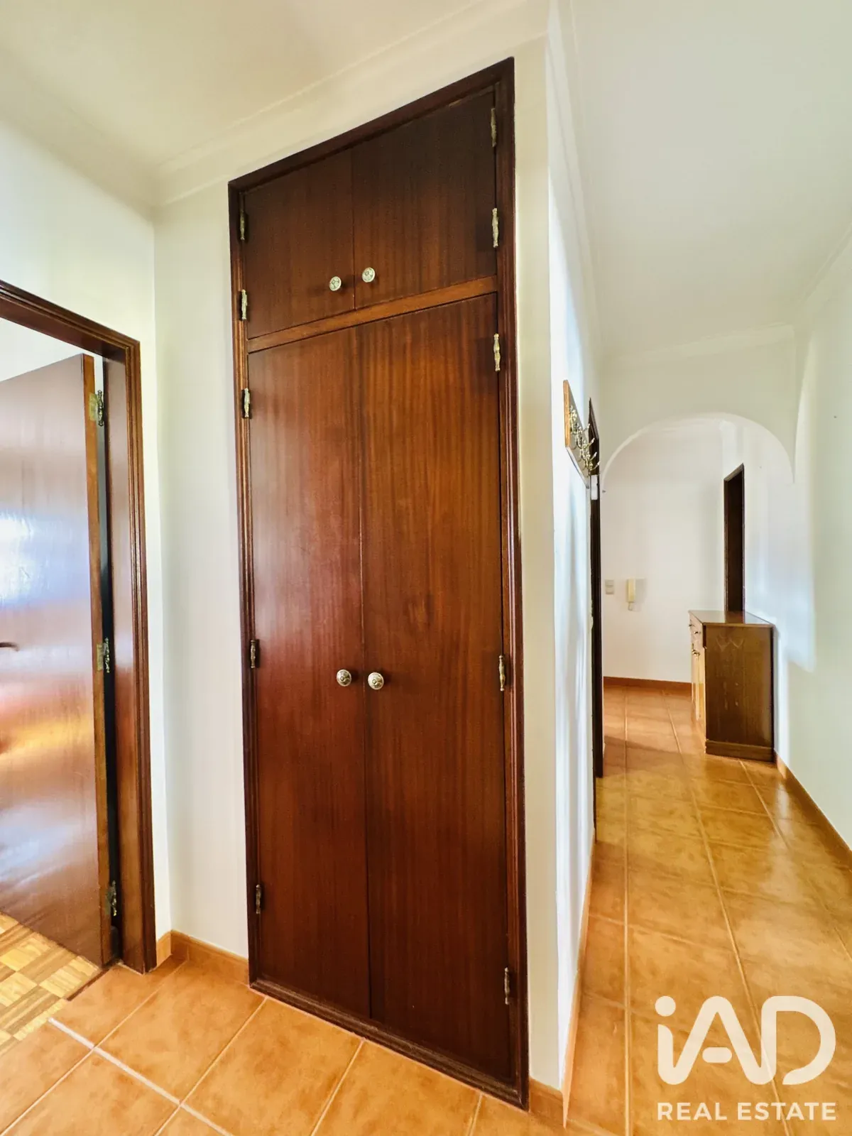 Piętro domu z garażem w centrum Barreiro – zdjęcie 8
