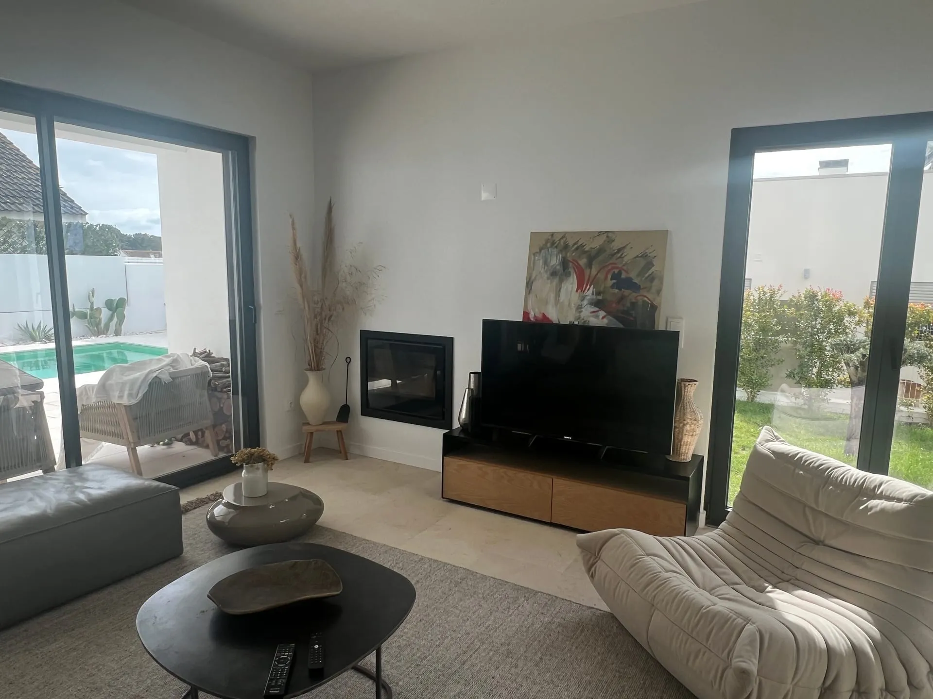 Willa z basenem w Sesimbrze — realizacja BoaVida